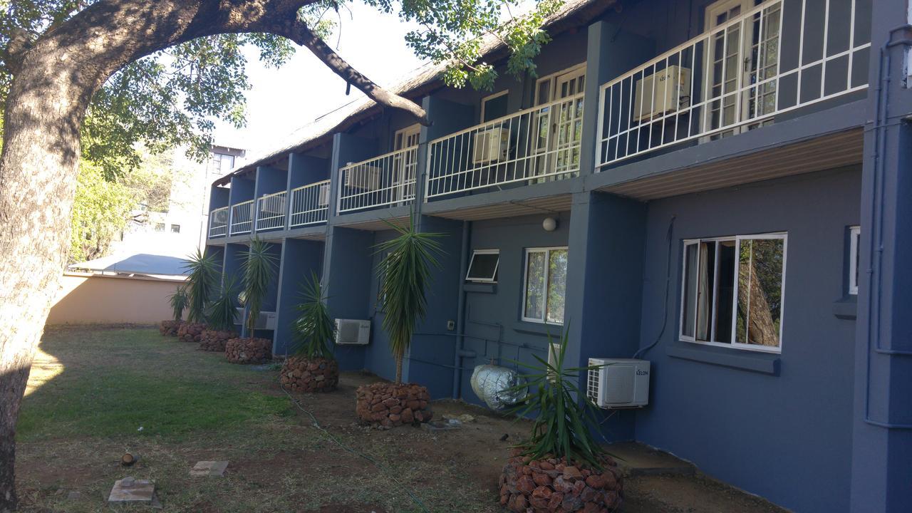 Hoedspruit Hotel Exterior photo